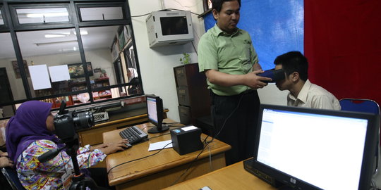 300 Ribu warga Tangerang belum rekam e-KTP, blanko malah kosong