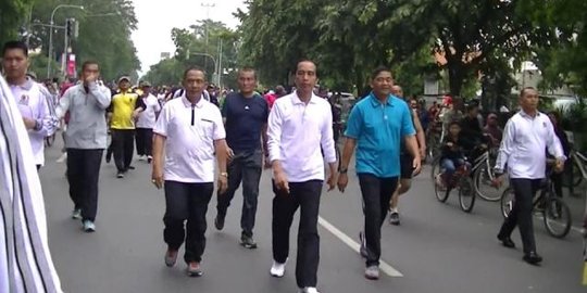 Asyik CFD, warga Solo dikejutkan oleh kedatangan Jokowi