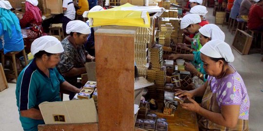 Pemerintah diminta latih buruh rokok korban PHK berwirausaha