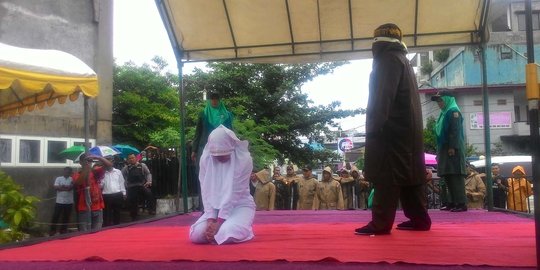 Hamil tiga bulan, terpidana pelanggar syariat di Aceh batal dicambuk