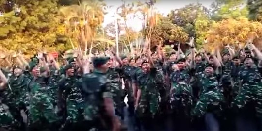 Lucunya Raiders Kostrad, bikin yel-yel dengan lagu 
