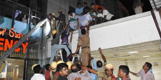 RS terbakar di India, 19 orang tewas ratusan luka