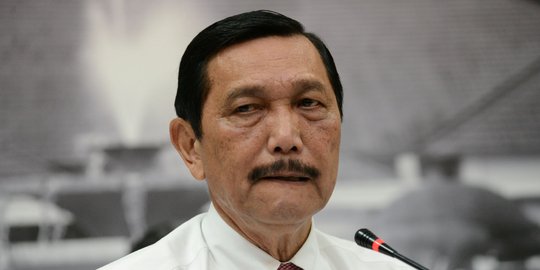 Anggota DPR diminta tak menghiraukan ancaman 'buldoser' Luhut