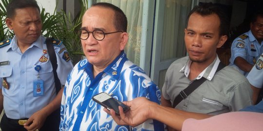 Ingin fokus dukung Ahok, Ruhut segera mundur dari anggota DPR
