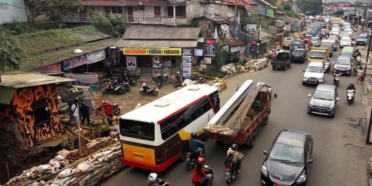 Mangkrak 3 bulan, proyek galian pipa perparah kemacetan di Bogor