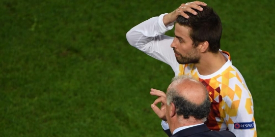 Pique bela timnas Spanyol demi uang
