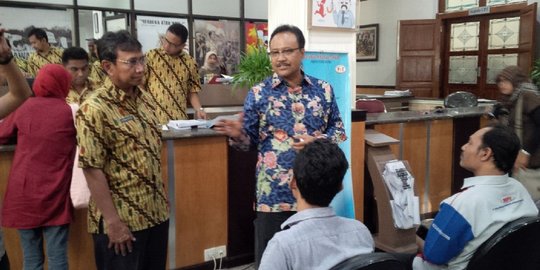 Kampanye anti pungli, Gus Ipul sidak di Kantor P2T BPM Jatim