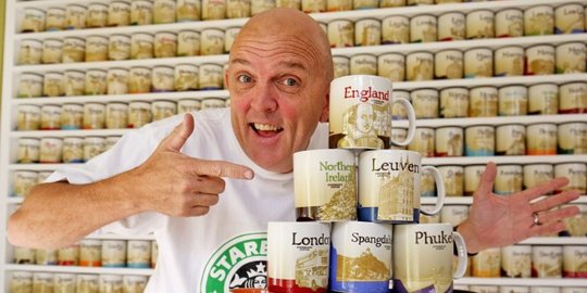 Pria Inggris ini koleksi 409 cangkir Starbucks dari seluruh dunia