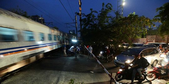 jakarta surabaya bebas perlintasan sebidang rev1