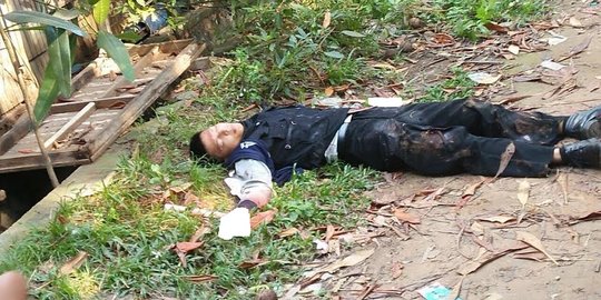 Penyerang 3 polisi di Tangerang dikubur dini hari tadi di TPU Sodong
