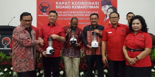 PDIP pamerkan lampu lentera berbahan bakar air garam