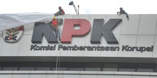 ICW kritik KPK tak berani usut dugaan suap pejabat Kejaksaan Agung