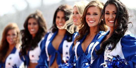 Aksi gadis-gadis grid F1 seksi di GP Amerika