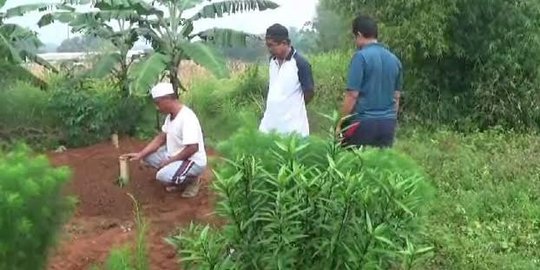 Tidak ada nisan di makam pelaku penyerang pos lantas Tangerang