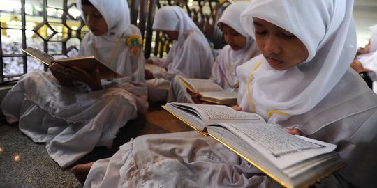 Gunung Agung akui Alquran salah terjemahan surat Al Maidah miliknya