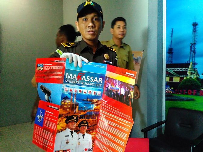 penggeledahan di kantor dinas komunikasi dan informasi makassar inbox x
