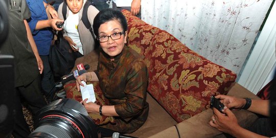Keluarga menyebut penahanan Siti Fadilah di KPK konspirasi politik