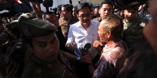 Bentrokan Satpol PP vs PKL di tengah blusukan Djarot