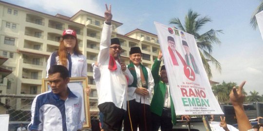 Nomor urut 2 Pilgub Banten, Rano Karno kampanye pakai salam dua jari