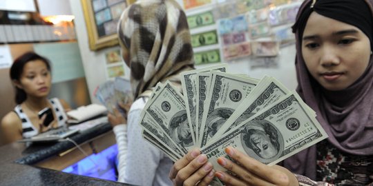 Rupiah menguat kembali ke level Rp 12.000-an per USD