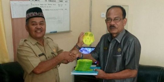KAP serahkan puluhan ribu STTB ke Dinas Pendidikan Payakumbuh