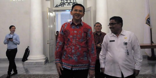 Ahok minta Sumarsono pecat PNS DKI yang tak netral di Pilgub DKI