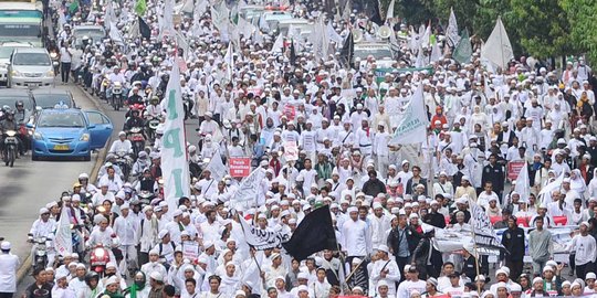FPI demo besar-besaran, Kapolda Metro & Pangdam temui Habib Rizieq