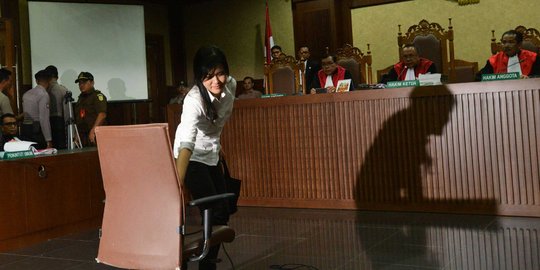 Sidang mau dimulai, keluarga Mirna sempat dilarang masuk