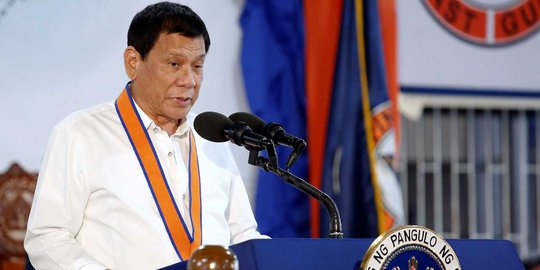 Ngaku dengar bisikan Tuhan, Duterte mau tobat omong kasar