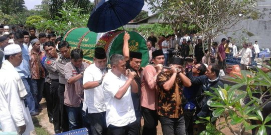 Usai pemakaman ayahnya, Kapolri akan di Palembang hingga 'nigo ari'