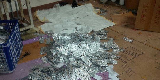 Polisi sebut mesin pembuat obat palsu di Cakung kalahkan milik Polri