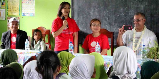 Saat penasehat Obama, Ima Matul Maisyaroh kampanye di kampungnya