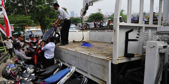 Parkir liar di Pasar Serdang akan direlokasi ke atas kali Sunter