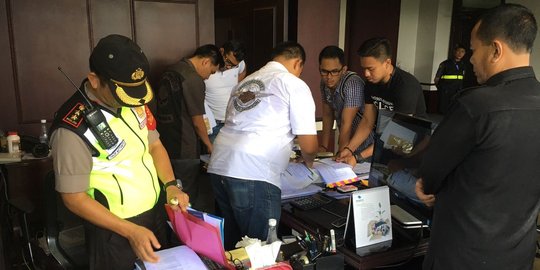 Diduga lakukan pungli, Direktur Operasional Pelindo III ditangkap