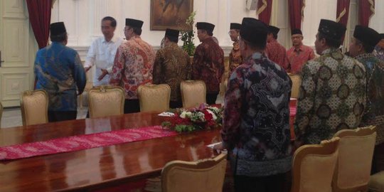 Gerindra sarankan Jokowi juga undang FPI ke Istana