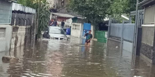 Sudah sepekan 2.477 warga Kabupaten Bandung mengungsi karena banjir