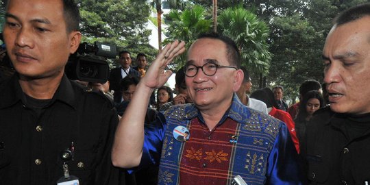 Insiden didemo warga, Ruhut makin yakin Ahok menang satu putaran