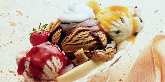 dan romawi pun doyan es krim