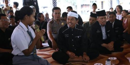 Pupuk toleransi, ratusan pelajar 5 agama di Purwakarta makan bersama