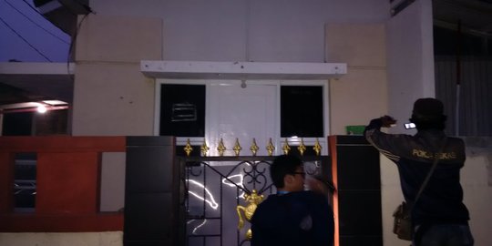 Rumah dijadikan produksi pil ekstasi di Bekasi digerebek polisi