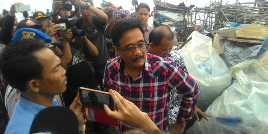 Djarot janji tak gusur warga kampung nelayan Cilincing