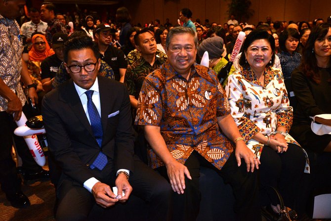 kampanye agus sylvi di gedung djakarta theater