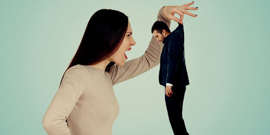 ini 5 tanda kamu jadi suami-suami takut istri!