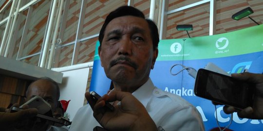 Menko Luhut minta pendemo utamakan damai tanpa merusak