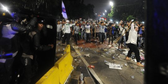 Demo Ahok berubah jadi tuntutan turunkan Jokowi