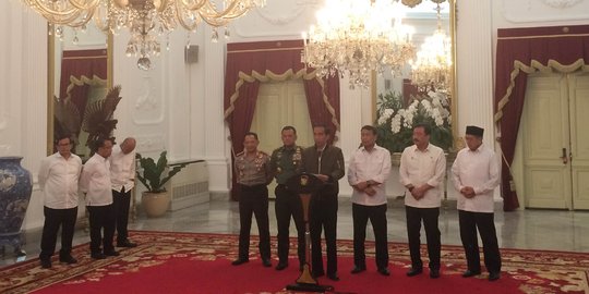 Istana beberkan alasan Jokowi tak bisa temui massa di Istana Negara