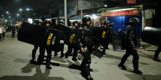 Begini suasana mencekam saat polisi sweeping warga Penjaringan