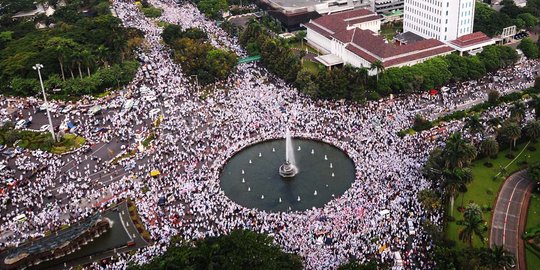 Tunggu kejelasan kasus Ahok, pendemo masih nginap di Masjid Istiqlal