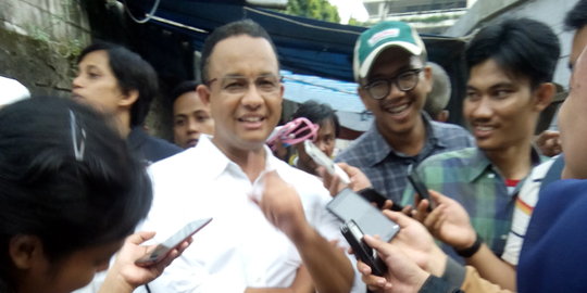 Helm kesayangan Anies Baswedan yang harganya jutaan rupiah