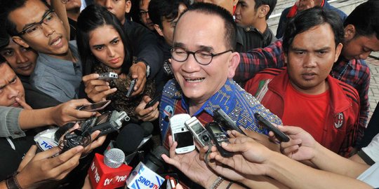 Ruhut sebut aktor politik demo Ahok ingin tiru pelengseran Gus Dur